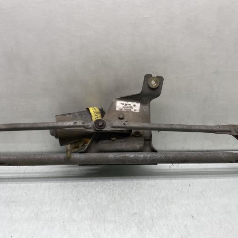 Moteur essuie glace avant VOLKSWAGEN POLO 3 Photo n°1