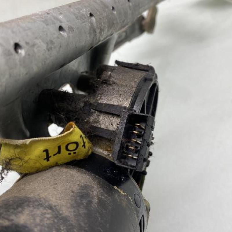 Moteur essuie glace avant VOLKSWAGEN POLO 3 Photo n°5