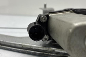 Leve vitre electrique avant droit DACIA SANDERO 1