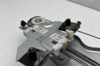 Leve vitre electrique avant droit DACIA SANDERO 1