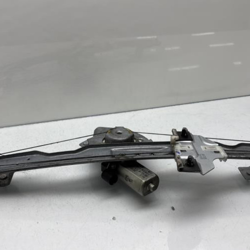 Leve vitre electrique avant gauche DACIA SANDERO 1 Photo n°6