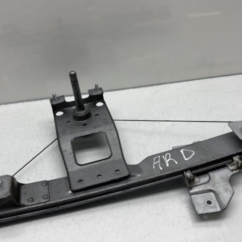 Leve vitre mecanique arriere droit DACIA SANDERO 1 Photo n°1