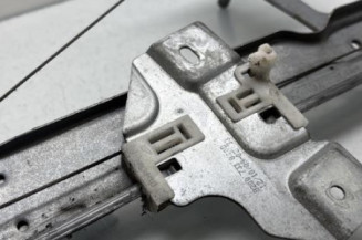 Leve vitre mecanique arriere droit DACIA SANDERO 1