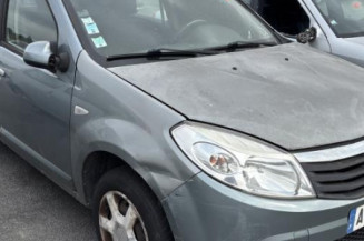 Leve vitre mecanique arriere droit DACIA SANDERO 1