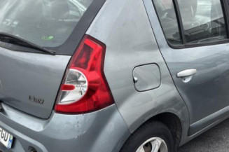 Leve vitre mecanique arriere droit DACIA SANDERO 1