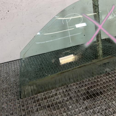 Vitre avant gauche RENAULT MEGANE 1