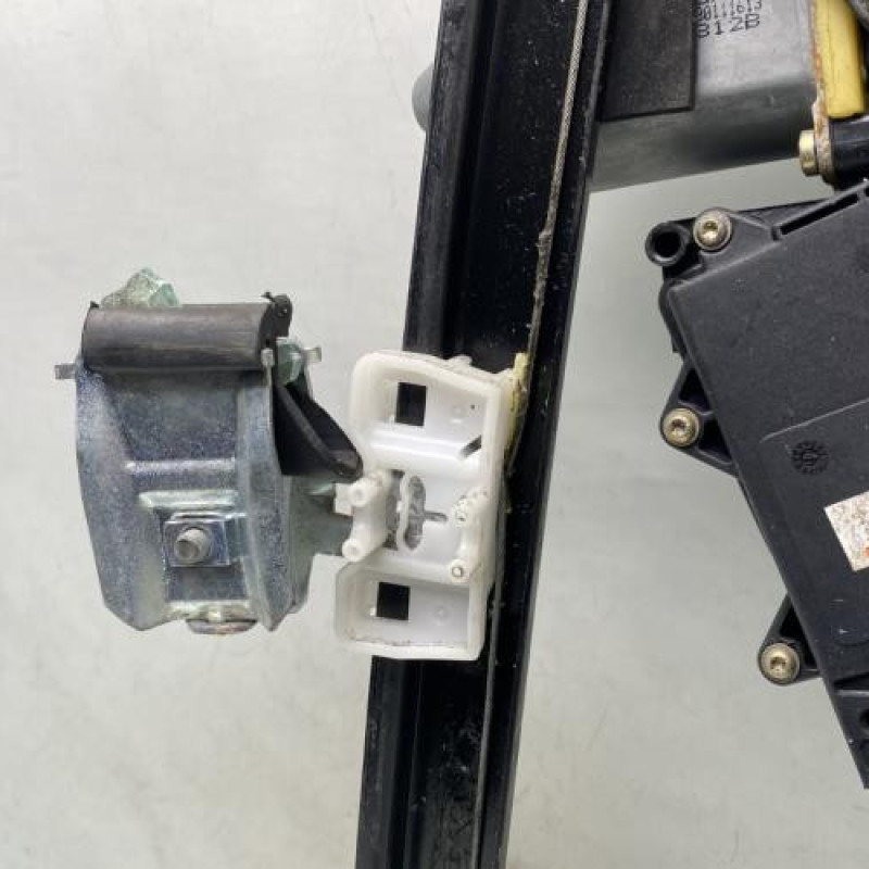 Leve vitre electrique avant gauche VOLKSWAGEN SHARAN 1 Photo n°2