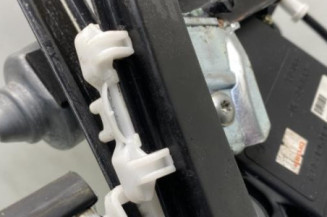 Leve vitre electrique avant gauche VOLKSWAGEN SHARAN 1