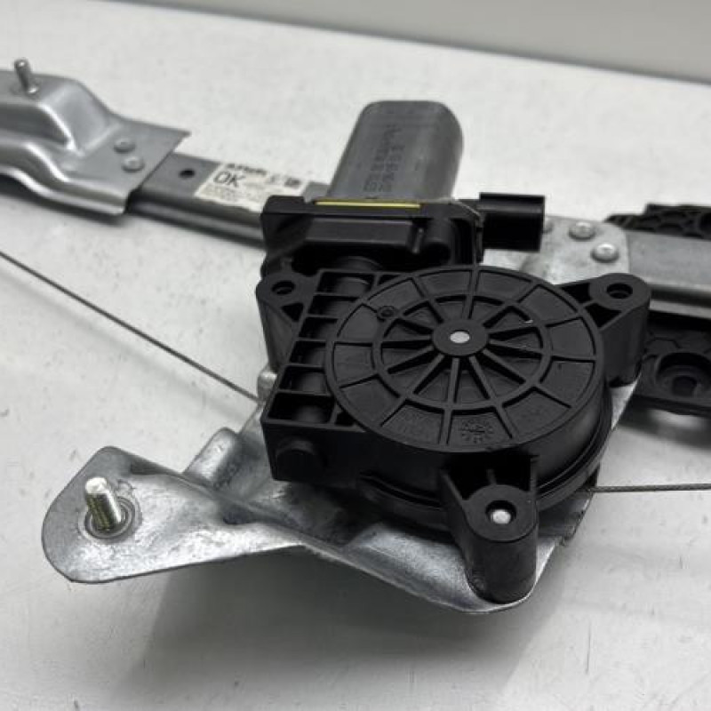 Leve vitre electrique avant droit DACIA SANDERO 2 Photo n°4