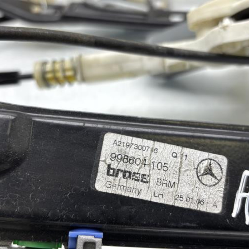 Leve vitre electrique arriere gauche MERCEDES CLASSE CLS 219 Photo n°6