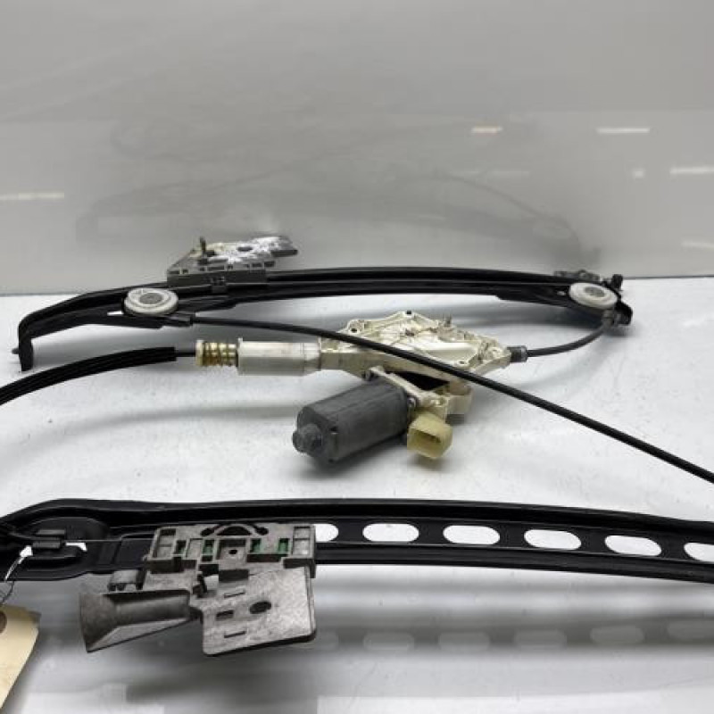 Leve vitre electrique arriere gauche MERCEDES CLASSE CLS 219 Photo n°7