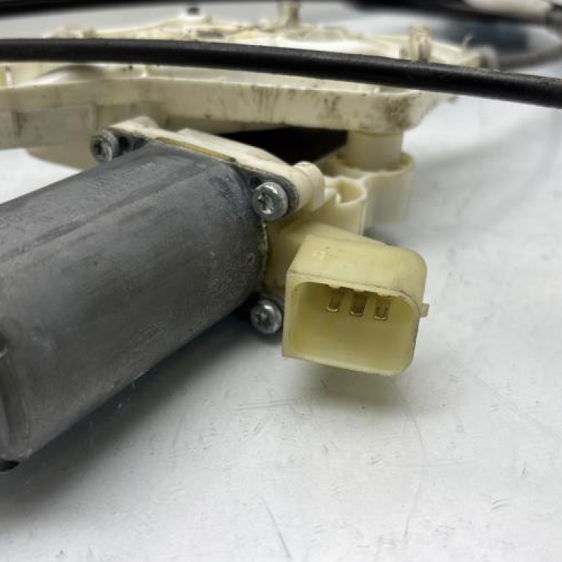 Leve vitre electrique arriere gauche MERCEDES CLASSE CLS 219 Photo n°8