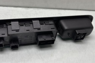 Interrupteur de leve vitre avant gauche PEUGEOT 3008 1