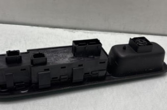 Interrupteur de leve vitre avant gauche PEUGEOT 3008 1