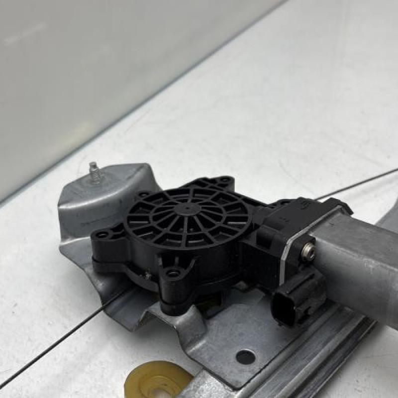Leve vitre electrique avant droit RENAULT CLIO 4 Photo n°5
