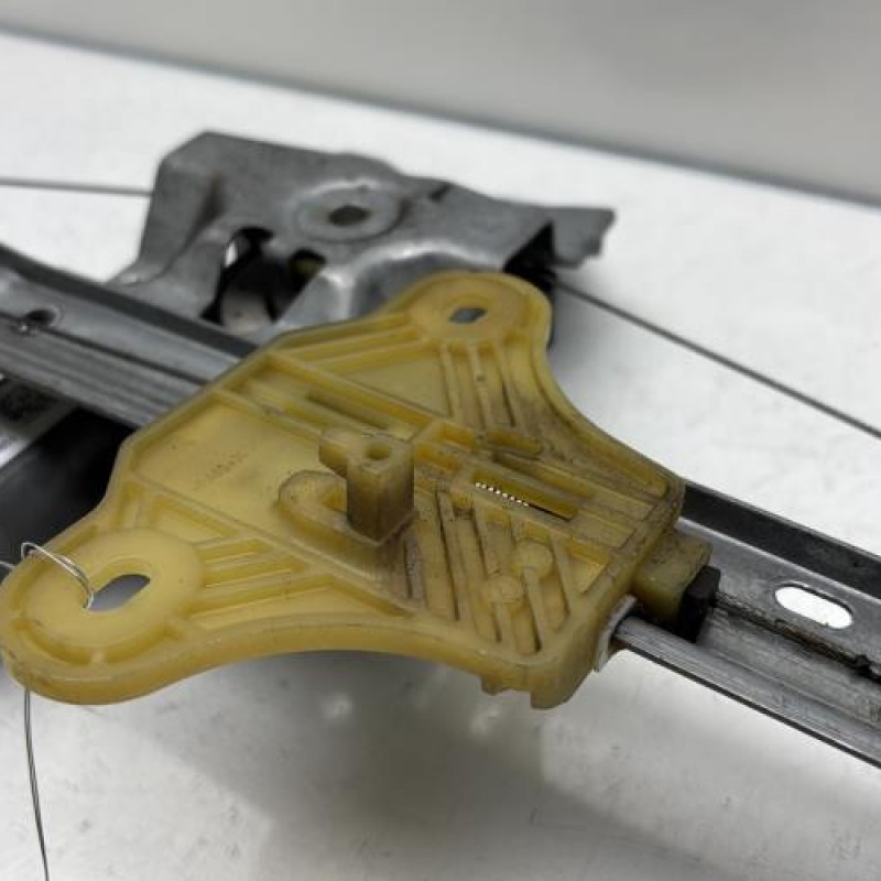 Leve vitre electrique avant droit RENAULT CLIO 4 Photo n°8
