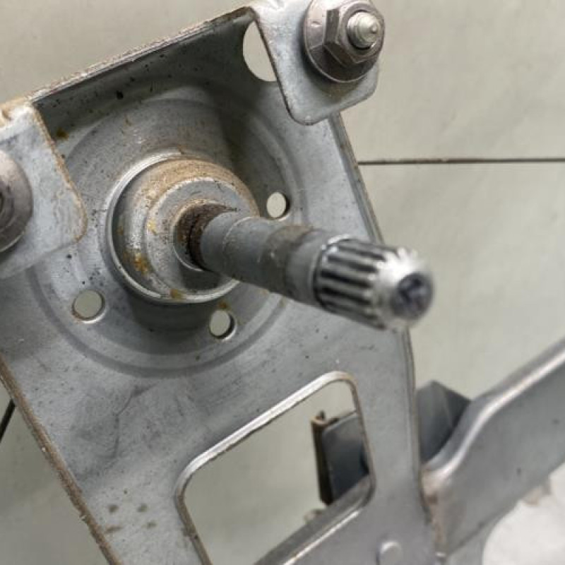 Leve vitre mecanique arriere droit DACIA SANDERO 1 Photo n°4