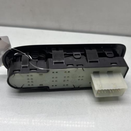 Interrupteur de leve vitre avant gauche CITROEN C3 2