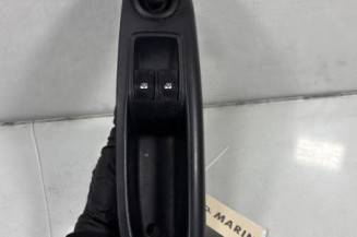 Interrupteur de leve vitre avant gauche RENAULT CLIO 2 Photo n°1