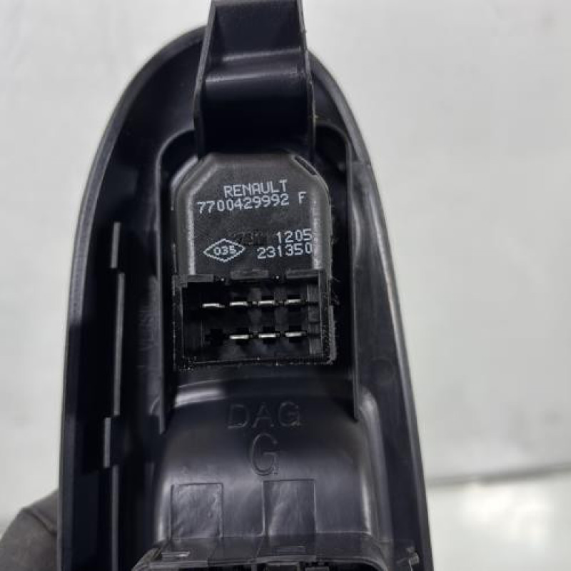 Interrupteur de leve vitre avant gauche RENAULT CLIO 2 Photo n°3