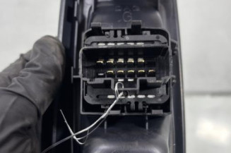 Interrupteur de leve vitre avant gauche RENAULT CLIO 2