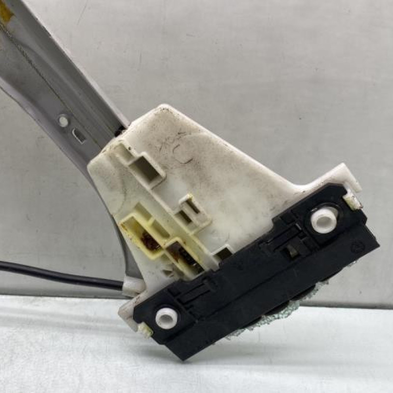Leve vitre electrique avant droit VOLKSWAGEN FOX Photo n°2