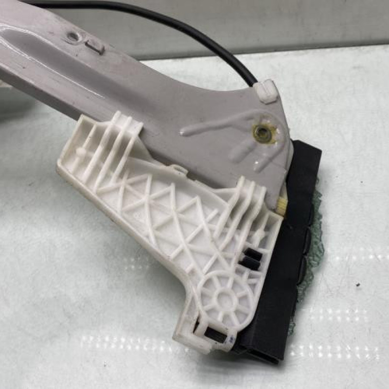 Leve vitre electrique avant droit VOLKSWAGEN FOX Photo n°3