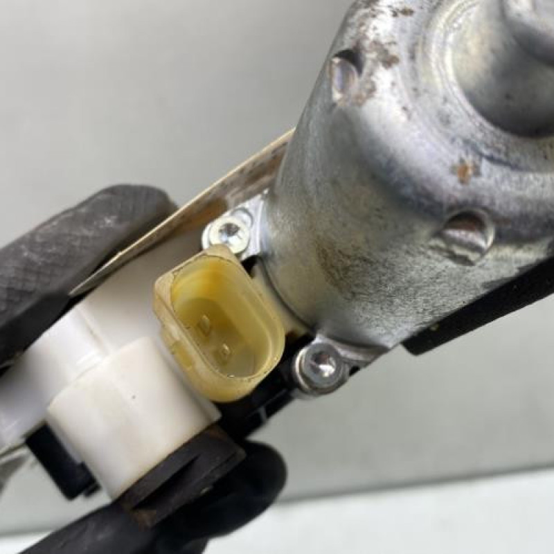 Leve vitre electrique avant droit VOLKSWAGEN FOX Photo n°6