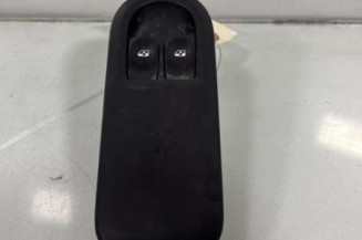 Interrupteur de leve vitre avant gauche RENAULT CLIO 3 Photo n°1