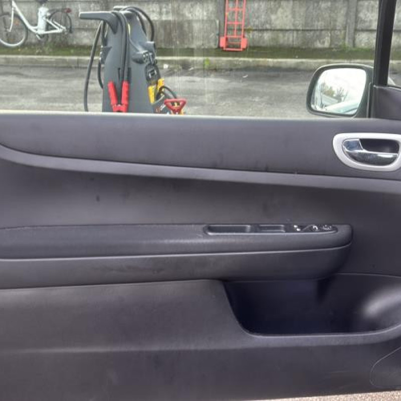 Leve vitre electrique avant droit PEUGEOT 307 Photo n°16