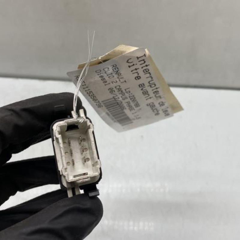 Interrupteur de leve vitre avant gauche RENAULT CLIO 2 CAMPUS Photo n°3