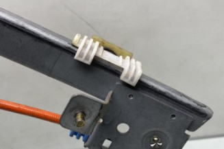 Leve vitre electrique avant gauche CITROEN SAXO