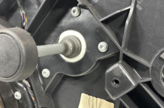 Leve vitre mecanique arriere droit FORD FIESTA 6