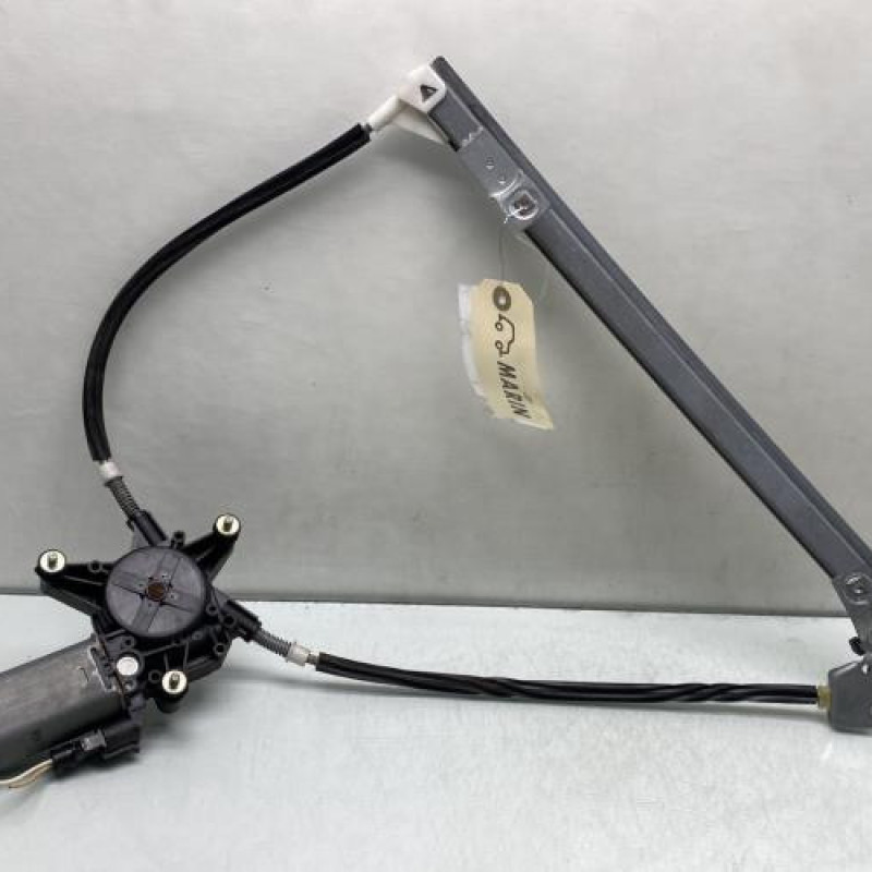 Leve vitre electrique avant gauche RENAULT MEGANE 1 Photo n°3