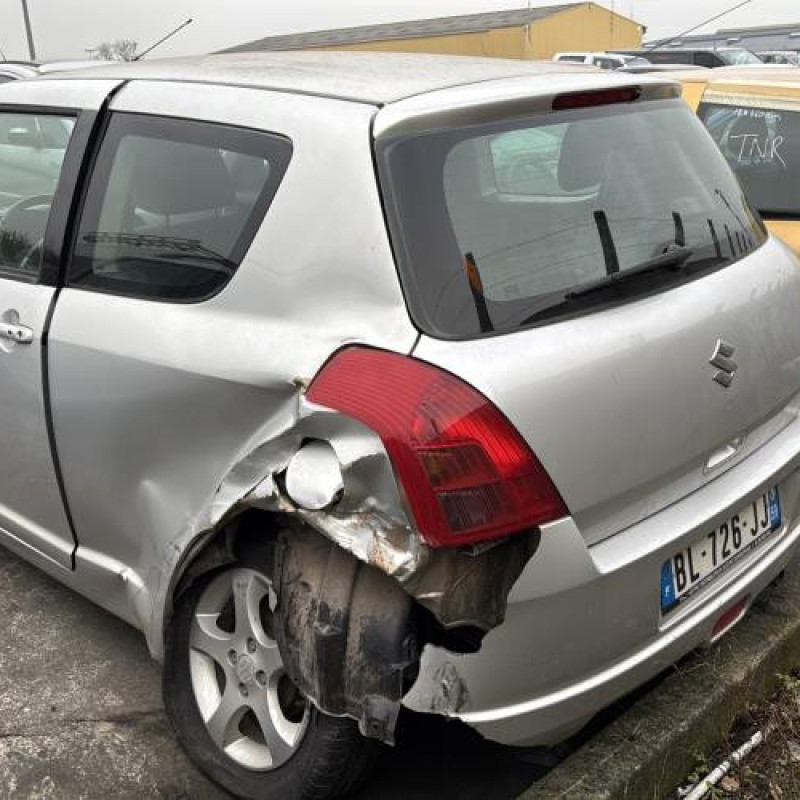 Interrupteur de leve vitre avant droit SUZUKI SWIFT 3 Photo n°10