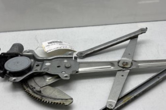 Leve vitre electrique avant droit SUZUKI SWIFT 3 Photo n°1