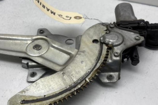 Leve vitre electrique avant droit SUZUKI SWIFT 3