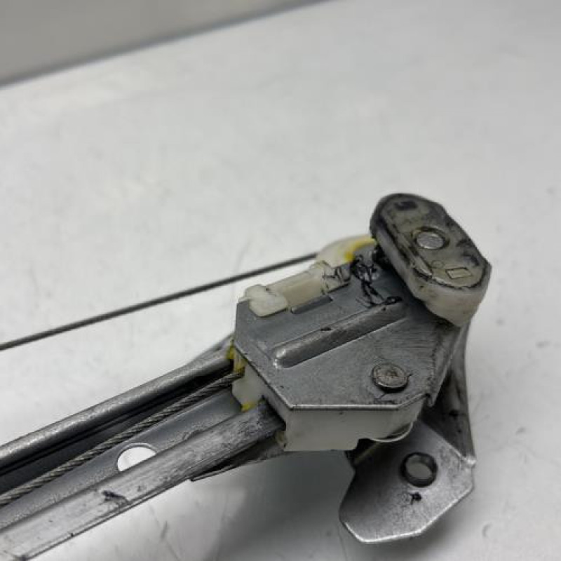 Leve vitre electrique arriere gauche OPEL ASTRA H Photo n°5