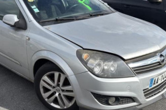 Leve vitre electrique arriere gauche OPEL ASTRA H