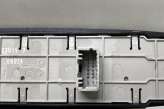 Interrupteur de leve vitre avant gauche RENAULT SCENIC 3