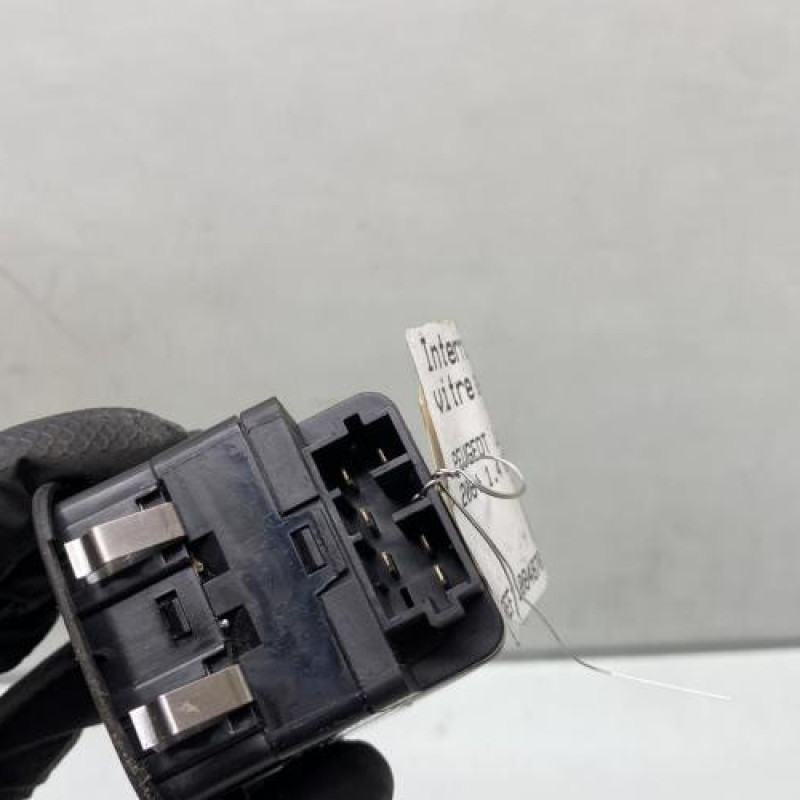 Interrupteur de leve vitre avant gauche PEUGEOT 206+ Photo n°3