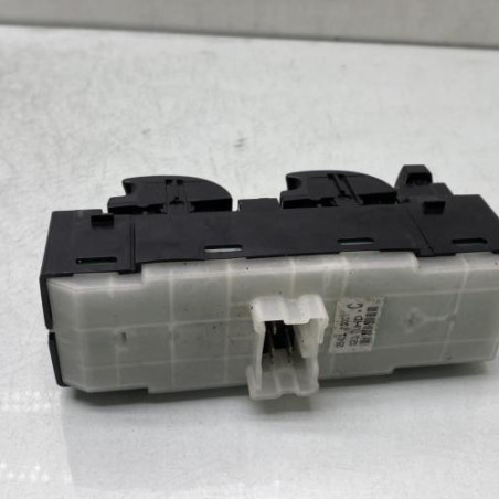 Interrupteur de leve vitre avant gauche RENAULT KOLEOS 1