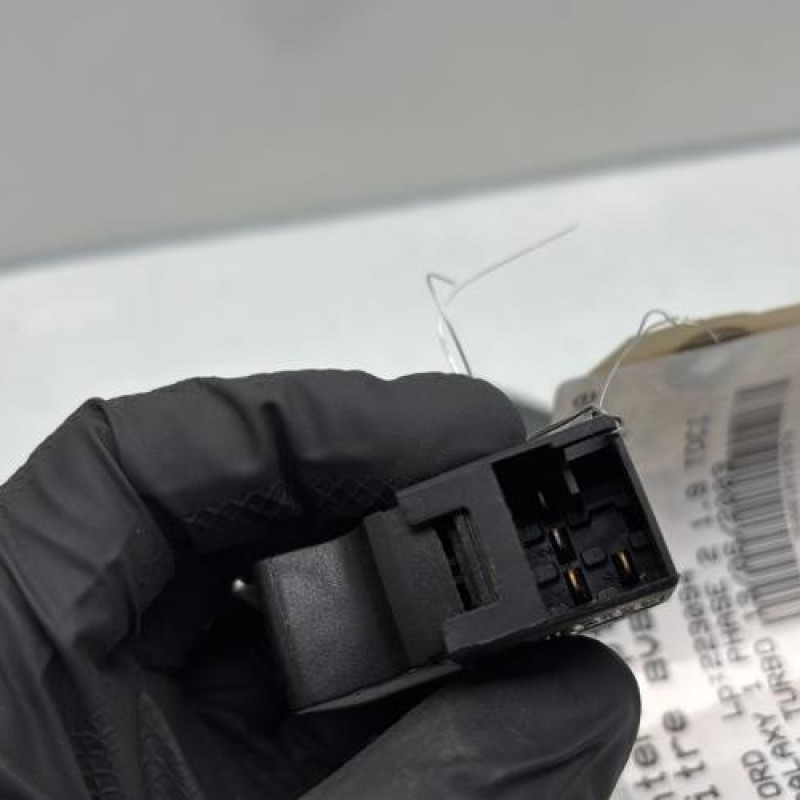 Interrupteur de leve vitre avant droit FORD GALAXY 1 Photo n°2