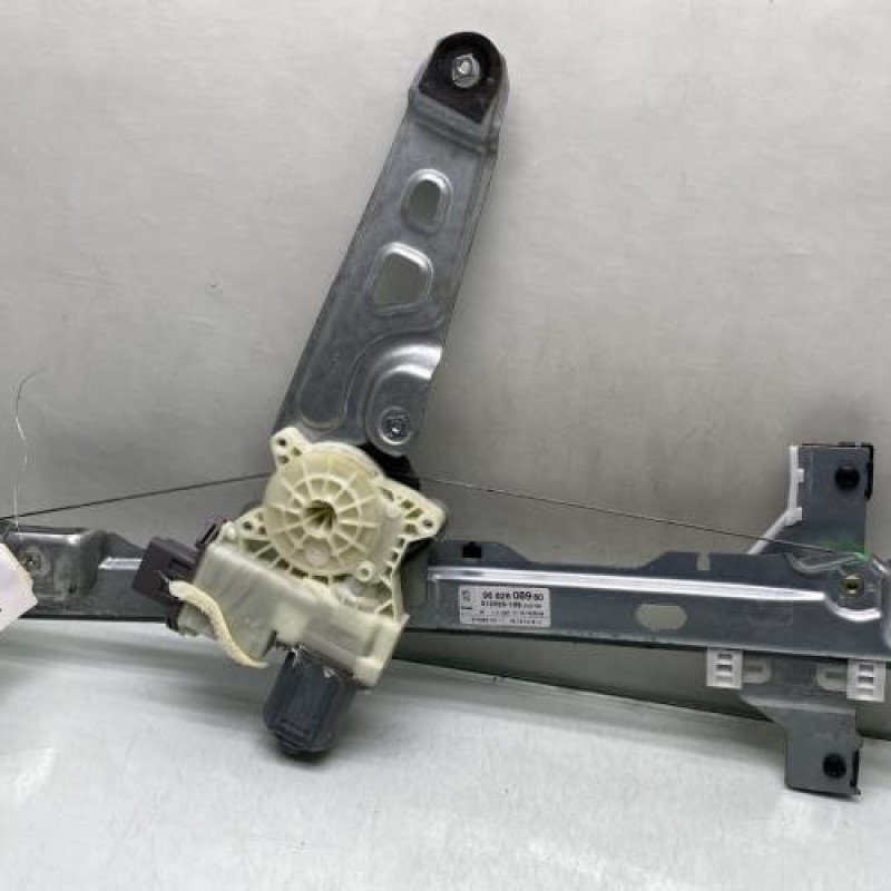 Leve vitre electrique avant gauche PEUGEOT 3008 1 Photo n°3