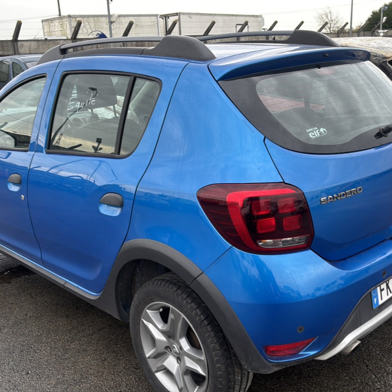 DACIA SANDERO 2 PHASE 2 0.9i - 12V TURBO TCE 90 Photo n°4