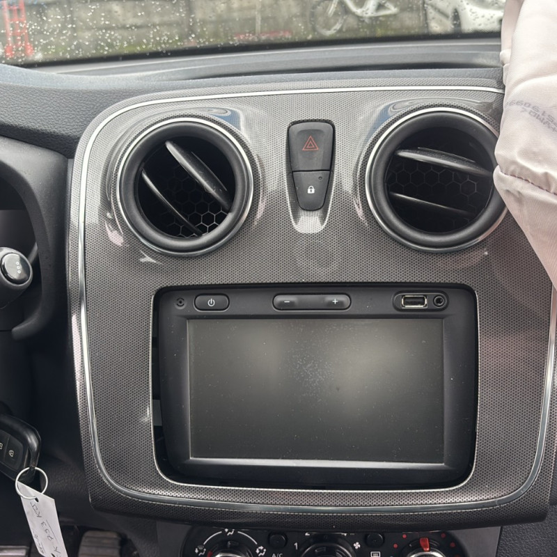 DACIA SANDERO 2 PHASE 2 0.9i - 12V TURBO TCE 90 Photo n°18