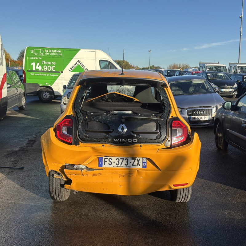 RENAULT TWINGO 3 PHASE 1 1.0i - 12V SCE 65 Photo n°6