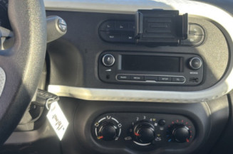 RENAULT TWINGO 3 PHASE 1 1.0i - 12V SCE 65