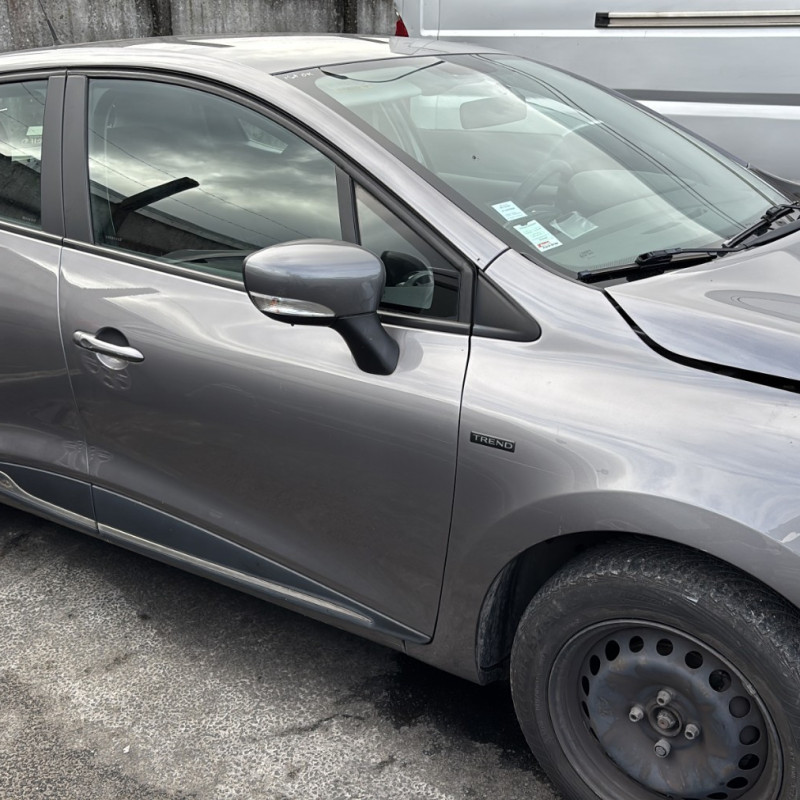 RENAULT CLIO 4 PHASE 1 1.5 DCI - 8V TURBO Photo n°7