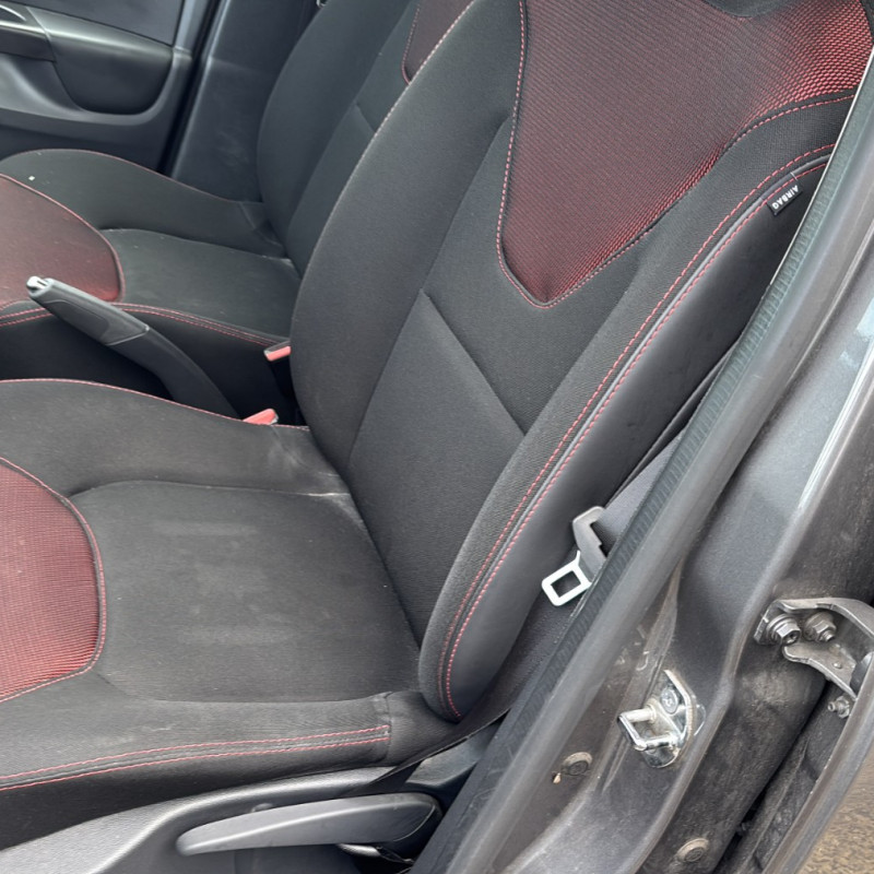 RENAULT CLIO 4 PHASE 1 1.5 DCI - 8V TURBO Photo n°11